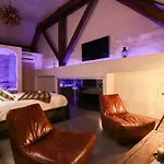 Abri Cosy - Romantique En Camargue 4* 圣吉尔