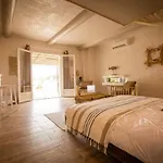 Abri Cosy - Romantique En Camargue 4* 圣吉尔