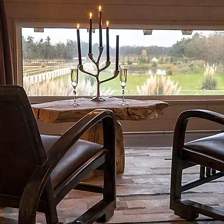 Abri Cosy - Romantique En Camargue Bed & Breakfast