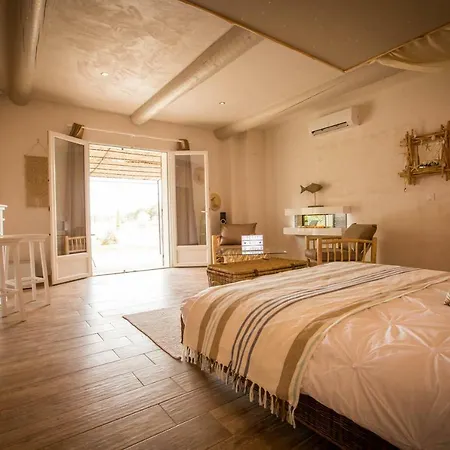 Abri Cosy - Romantique En Camargue 4* 생 질